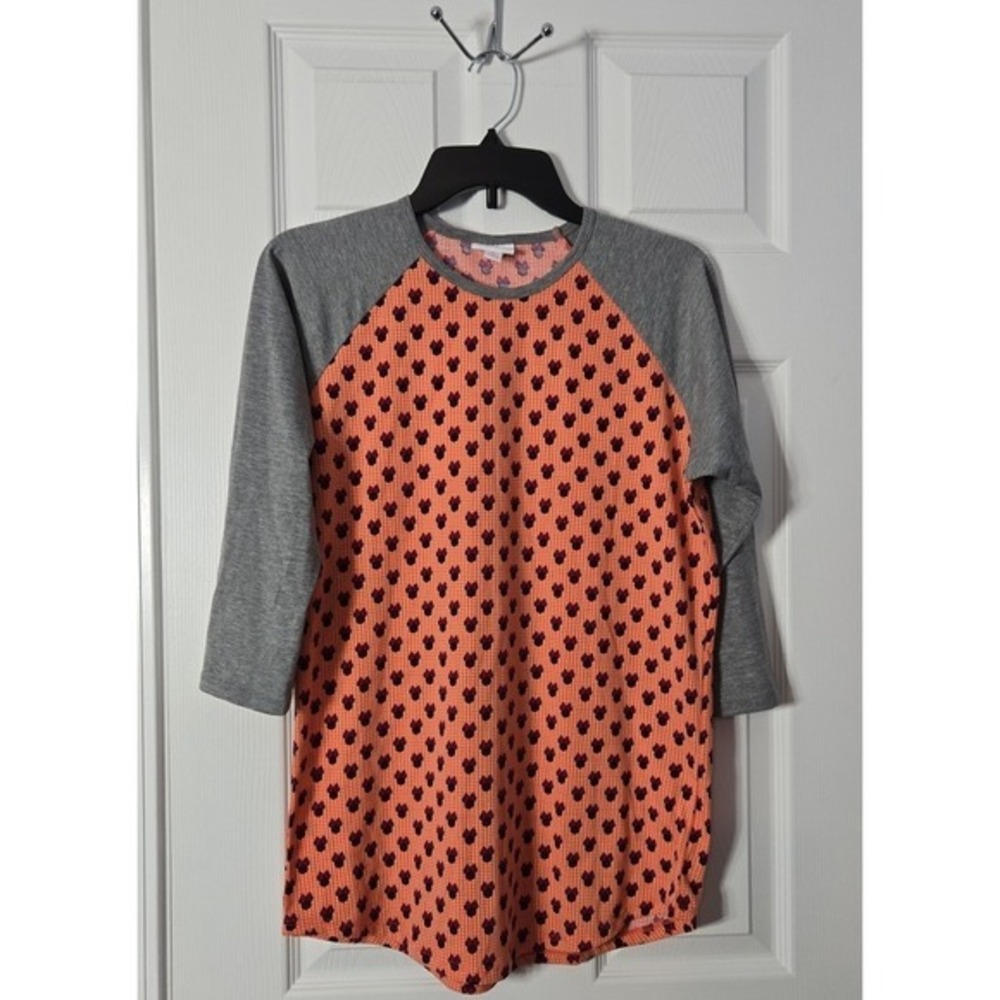 LulaRoe Disney Womans Shirt Size‎ Medium Has Minnie Mouse head designs
